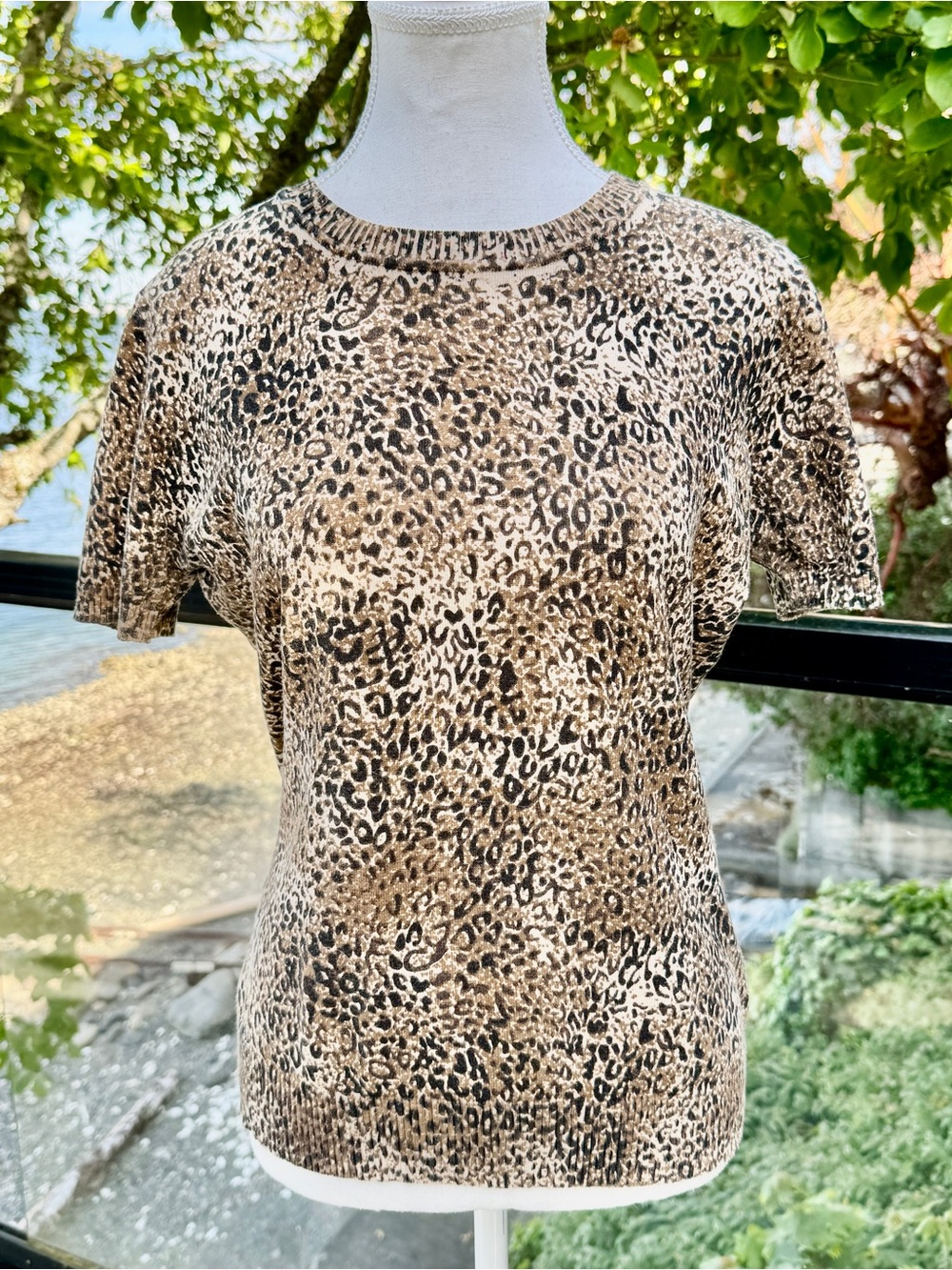 Leopard Print Short Sleeved Sweater Top
